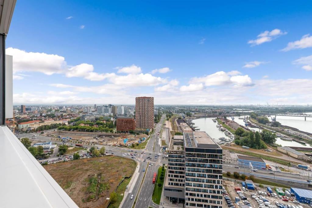 On The Danube, City Center, Free Parking 브라티슬라바 외부 사진